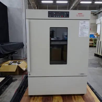 Sanyo MIR-153 Refrigerated Incubator with Microcomputer Temperature Control