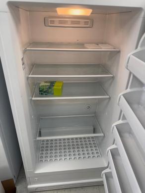 Kenmore Model 253.70722410 Single-Door Laboratory Refrigerator for Cold Storage-cover