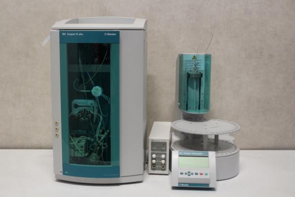 Metrohm 882 Compact IC Plus Ion Chromatograph-cover