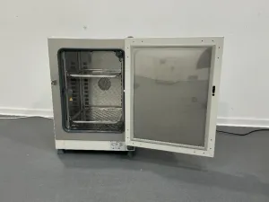 Thermo Fischer Scientific HERATherm IMH60 Incubator, 3 of 4