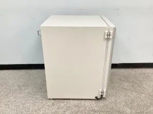 PHCBi MCO-170AICUVL-PA Cell IQ CO2 Incubator with SafeCell UV Decontamination & Dual-Wave IR CO₂ Sensing, 2 of 13
