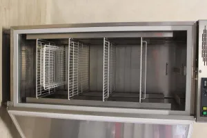 Liebherr Profiline UGS 6570 Laboratory Freezer, 2 of 3