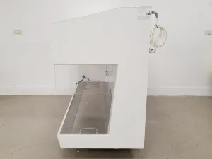 Microflow Laminar Flow Workstation Model VLF 20136, 7 of 18