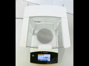 Sartorius Quintix 513-1S Precision Analytical Balance with Internal Calibration, 3 of 7