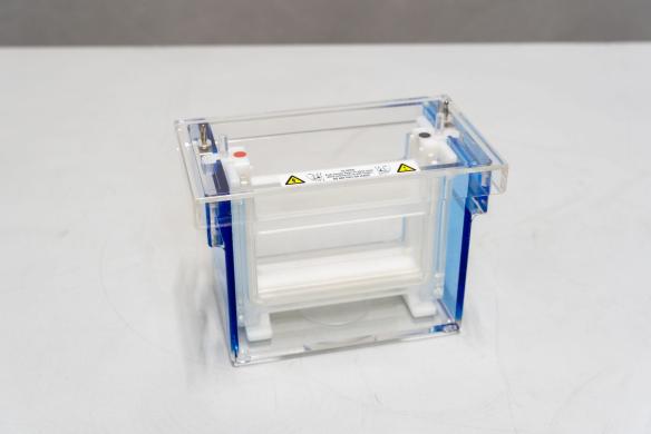 CBS Scientific DCX800 Wide Dual Mini Vertical Gel Electrophoresis System-cover