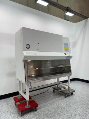 Baker Company SterilGARD III Advance SG603 Class II Biosafety Cabinet 6’ Work Area-cover