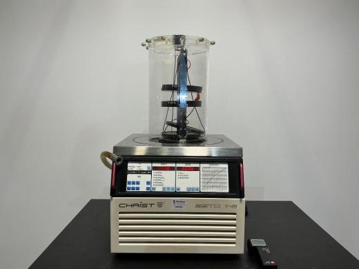 Christ Beta 1-8 Laboratory Freeze Dryer with Transparent Cylindrical Drying Chamber-cover