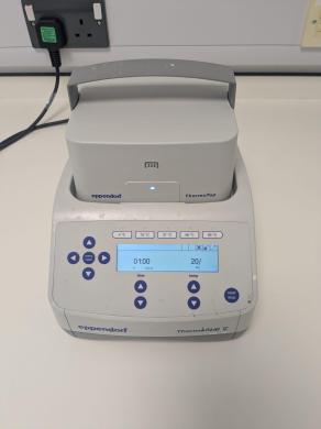 Eppendorf ThermoStat C Programmable Thermal Controller with Heating Block Attachments-cover