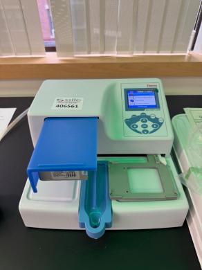 Thermo Scientific Multidrop Combi Microplate Dispenser Model 836-cover