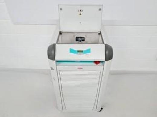 Julabo FL2506 Air Cooled Recirculating Chiller Lab-cover