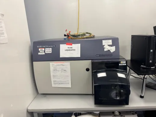 BD FACSCanto II Multiparameter Fluorescence Flow Cytometer with Integrated Fluidics System