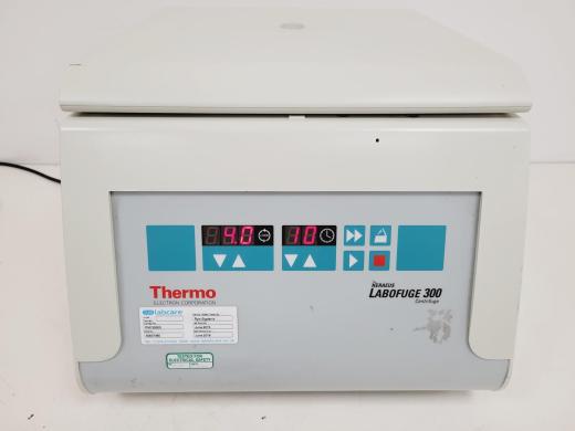 Thermo Electron Corporation Labofuge 300 Heraeus Centrifuge with Rotor Lab-cover