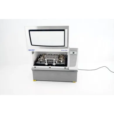 Eppendorf S44i Refrigerated Incubator Shaker with 25mm Orbit (2019)