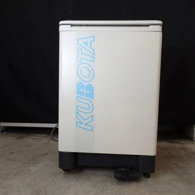 Kubota 5142 / 8800 High-Capacity Refrigerated Centrifuge