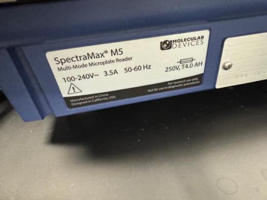 Molecular Devices SpectraMax M5 Multi-Mode Microplate Reader for Biochemical & Cell-Based Assays-cover