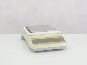 Mettler PG2002-S Precision Electronic Analytical Balance for Laboratory Weighing, 3 of 5