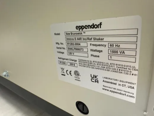New Brunswick Innova 44 Temperature-Controlled Incubator Shaker