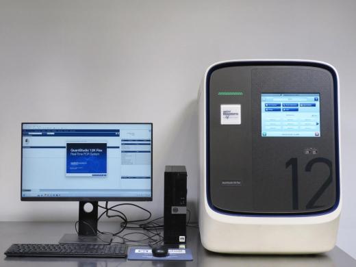 Applied Biosystems QuantStudio 12K Flex Real-Time PCR System with 96-Well Fast Sample Block-cover