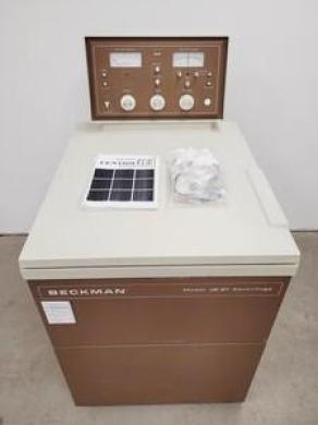 Beckman Centrifuge  Model - J2-21 with JA-10 10000rpm Rotor Lab-cover