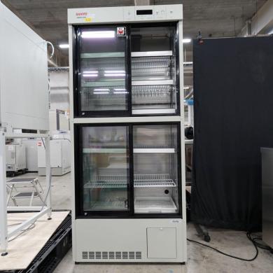 4517・SANYO / MPR-312DCN / 薬用冷蔵ショーケース-cover