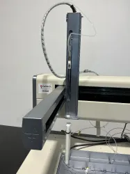 Gilson GX-271 Automated Liquid Handler with Syringe-less Dynamic Pumping System, 4 of 4