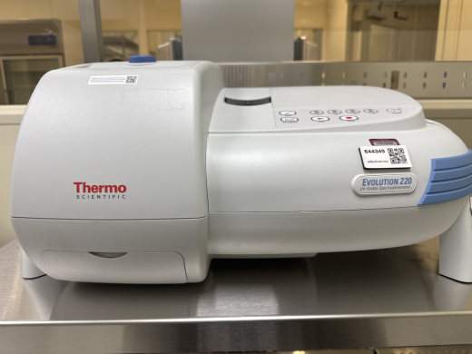 Thermo Fisher Scientific Evolution 220 UV-Visible Multi-Well Spectrophotometer Model 840-210600-cover