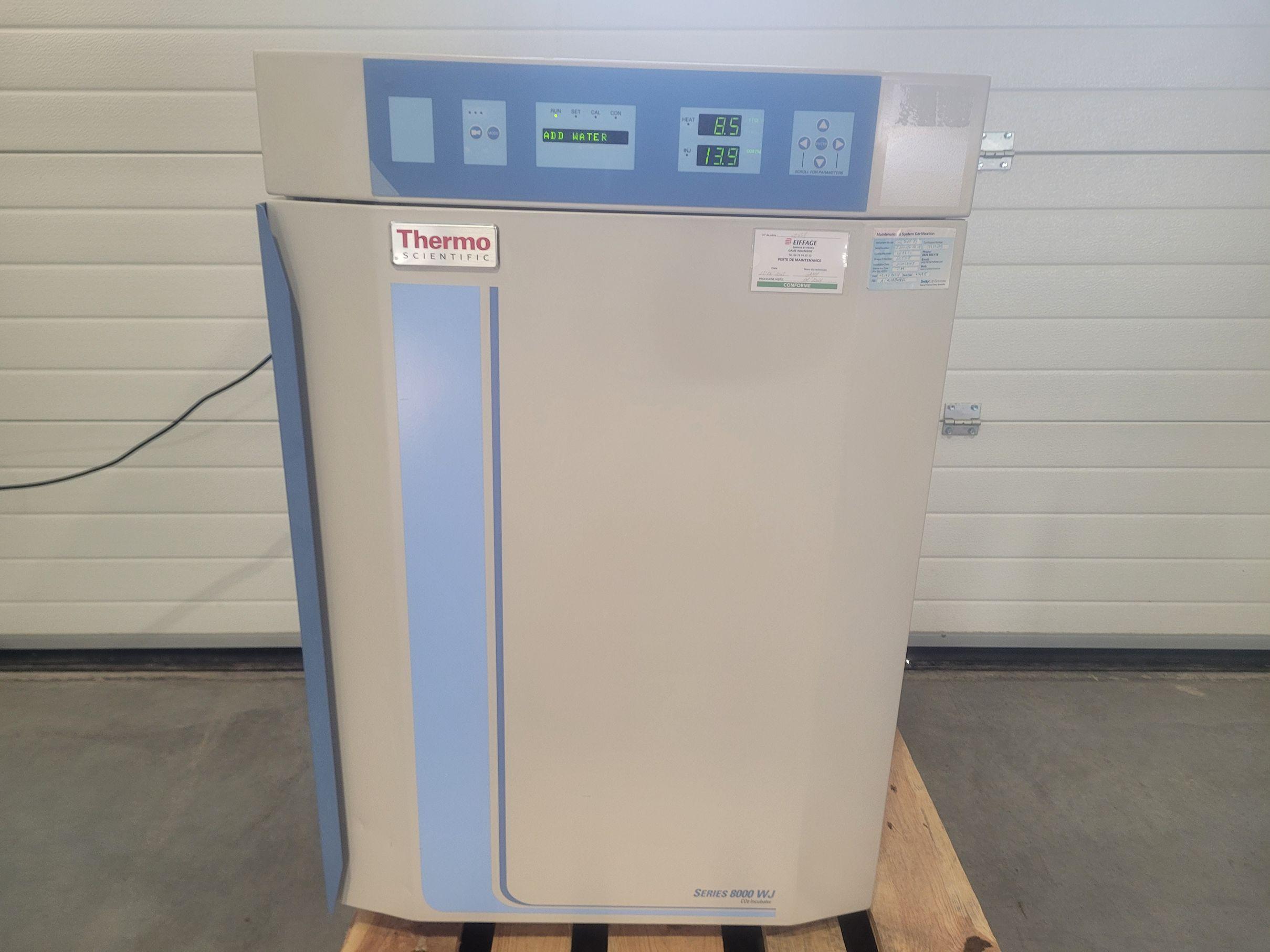 Thermo Scientific 3429 8000 WJ Water Jacket CO2 Incubator with HEPA Filtration