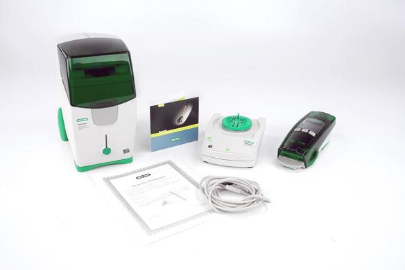 Bio-Rad Experion Electrophoresis Station with Vortex Station II and Priming Station-cover