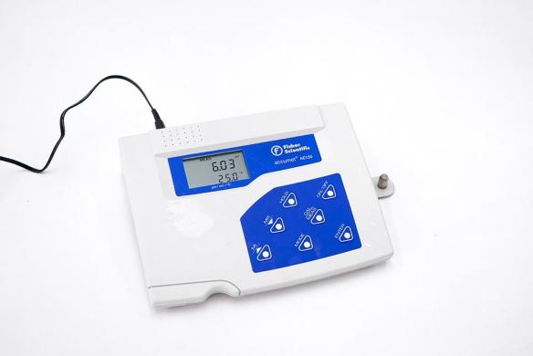 Fisher Scientific Accumet AE150 Benchtop pH/mV Meter-cover