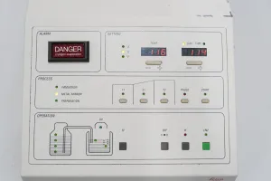 Leica EM-CPC Microsystem Controller for Cryofixation and Temperature-Controlled Cryo Repair, 3 of 4