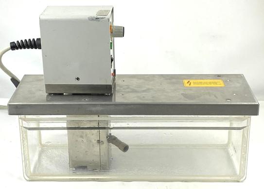 Haake D1-5P Heated Immersion Circulator with 5L Plastic Reservoir-cover