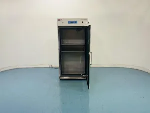Thermo Reach-In CO2 Incubator, 4 of 4