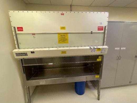 Baker SteriGARD Laminar Flow Hood with HEPA Filtration and UV Sterilization-cover