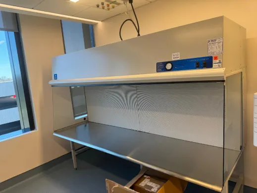 Labconco Purifier 8' Horizontal Clean Bench