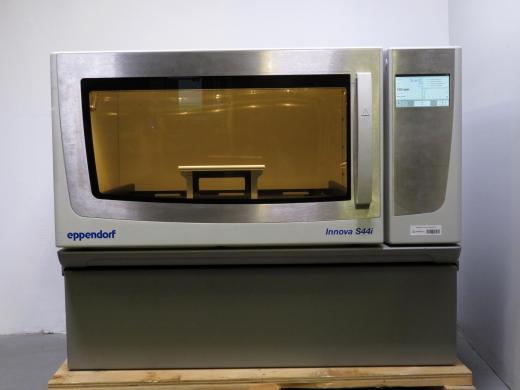 Eppendorf Innova S44i Refrigerated Incubator Shaker with Stackable Design and Touch Interface-cover