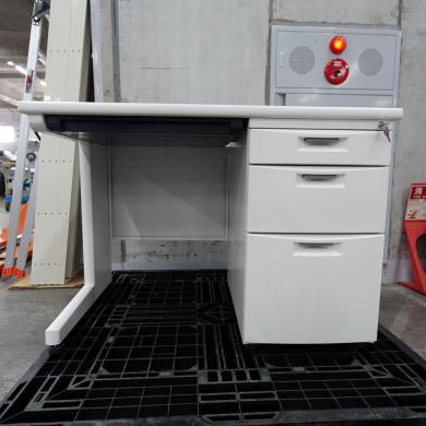 Itoki CZN-107CAB-W9W9 Lockable Workstation Desk 100×70×70 cm-cover