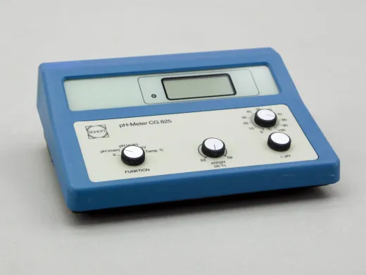 Schott CG 825 pH Meter