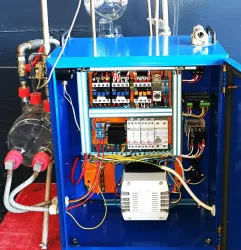 Custom Fractional Terpene Distillation Apparatus with 1000 mL Round-Bottom Flask and Automated Heating Controls, 10 of 12
