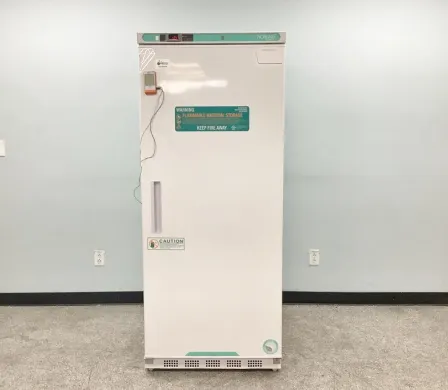 Norlake FF201WWW/0MHC Manual-Defrost Flammable Storage Laboratory Freezer (-15°C to -25°C)