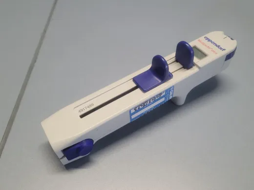 Eppendorf Multipette Plus 1µl to 10ml