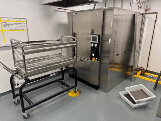 Steris AMSCO 430LS High-Capacity Steam Sterilizer with Touchscreen Control-cover