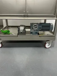 Mettler Toledo IND570xx Industrial Mixing System with 500L Stainless Steel Mixing Skid, 3 of 4