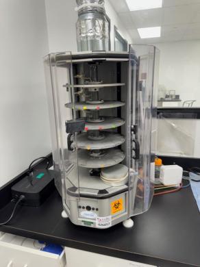 Genial Genetics Carousel Automated Multi-Plate Sample Processing System-cover