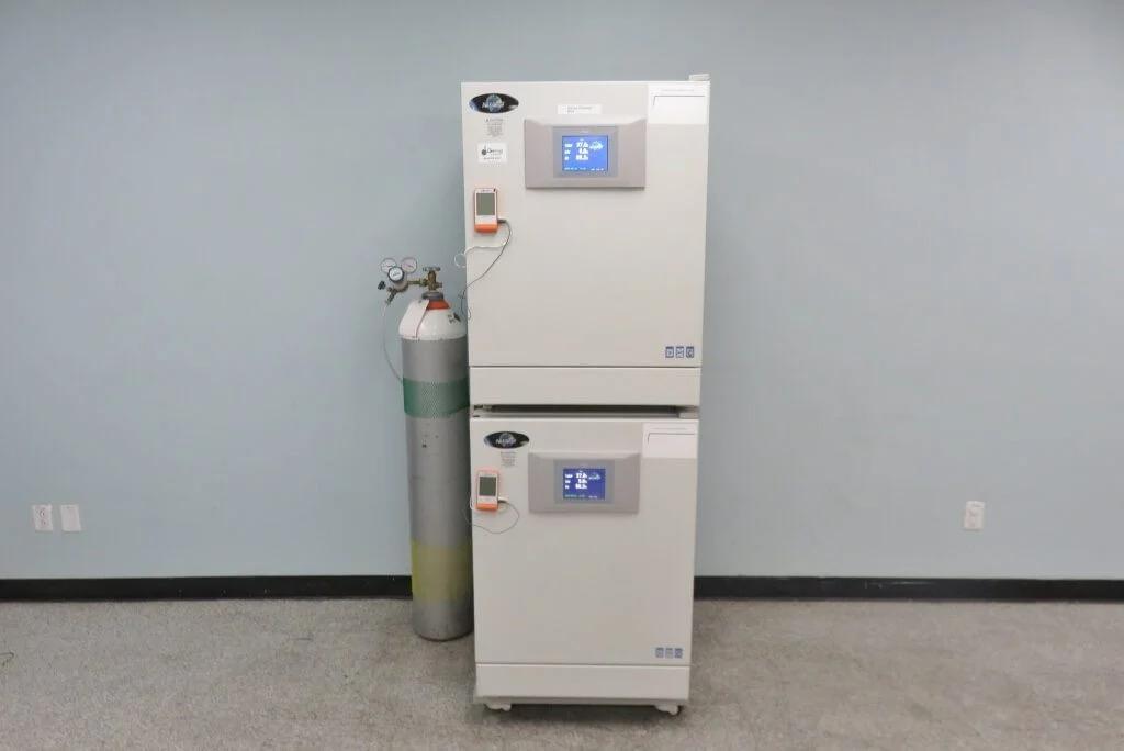 Nuaire NU-5720 Double Stacked Direct-Heat CO2 Incubators with Humidity Control