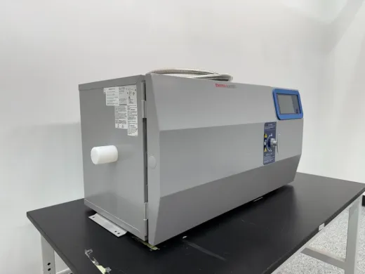 Thermo Scientific CryoMed TSCM34MA Controlled-Rate Freezer for Cryopreservation