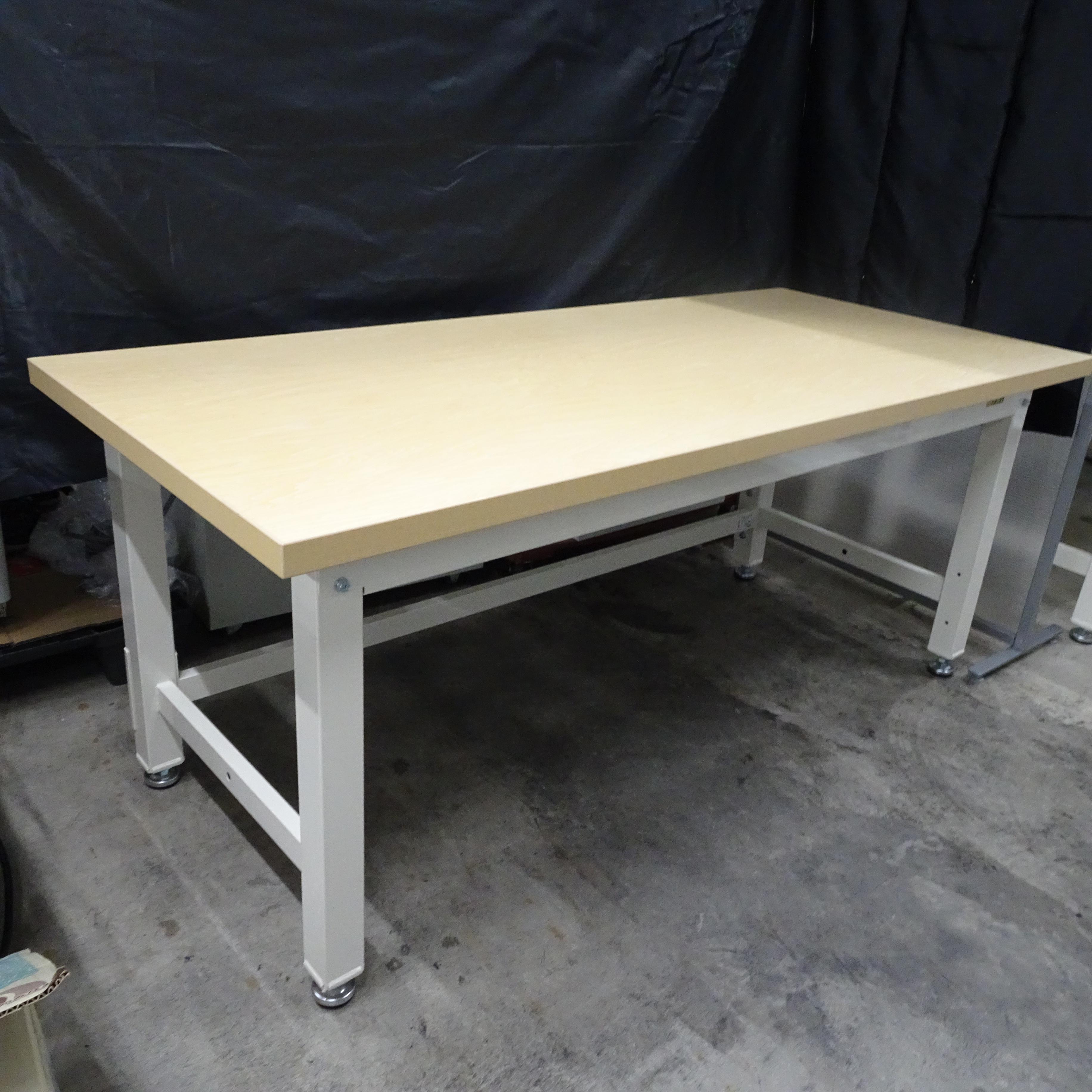 Sakae KWG 3667 Heavy-Duty Workbench with White Plywood Top 180×80×74 cm
