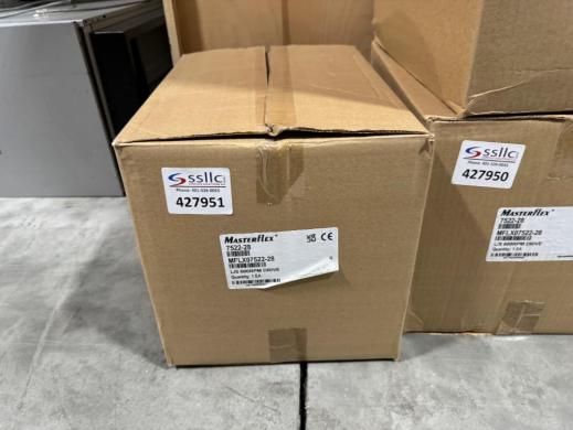 Cole-Parmer MasterFlex L/S 7522-28 Peristaltic Pump with 600 RPM Drive-cover