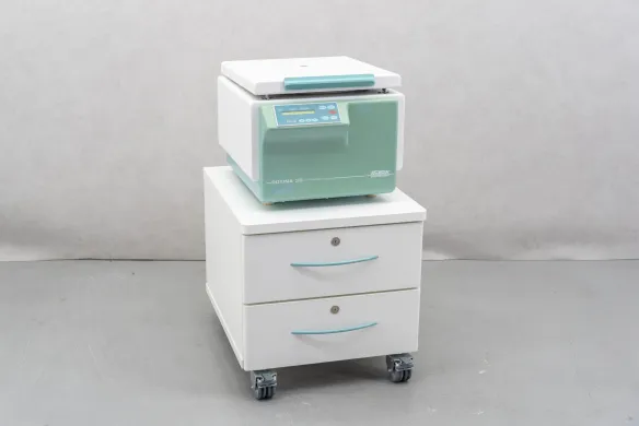 Hettich Rotina 38 type 1703 Universal Tabletop Centrifuge