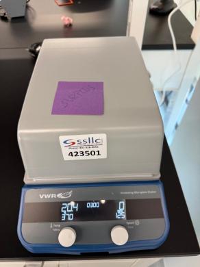 VWR Incubating Microplate Shaker with Digital Temperature and Speed Control-cover