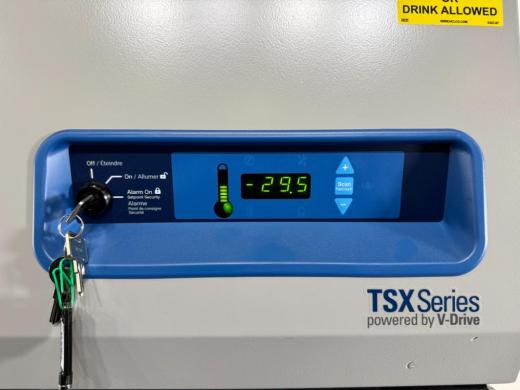Thermo Scientific TSX2330FA Ultra-Low Temperature Upright Laboratory Freezer -30°C-cover